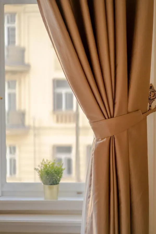Exclusive Apartment With A View Of Prague Castle And Vltava River