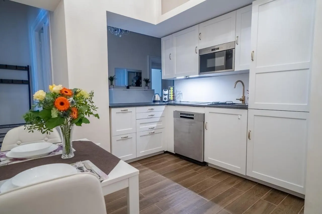 Exclusive Apartment With A View Of Prague Castle And Vltava River 0*,